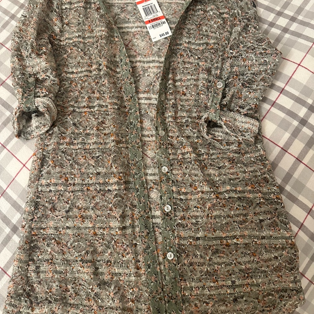 American Rag Silver Lace Top - Picture 13 of 15